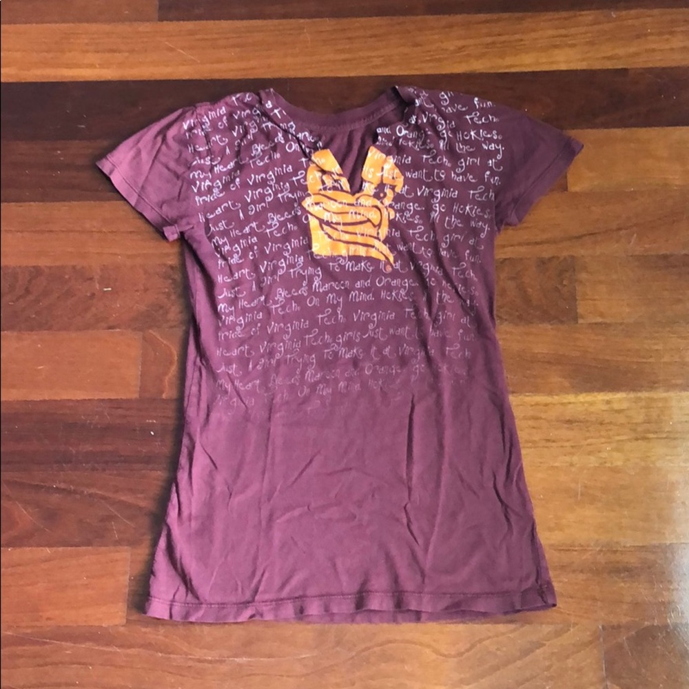Size Small Virginia Tech shirt 🦃